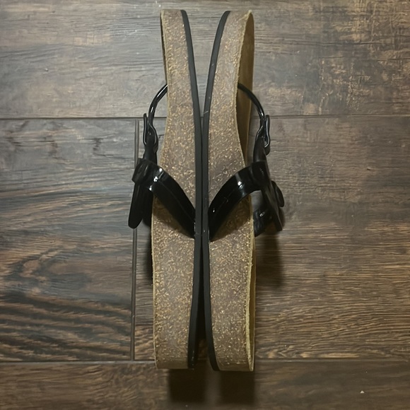 Tory Burch Miller Cloud in black patent 7.5 - Picture 4 of 6